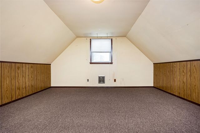 245 E Seaman Avenue, Freeport, NY 11520