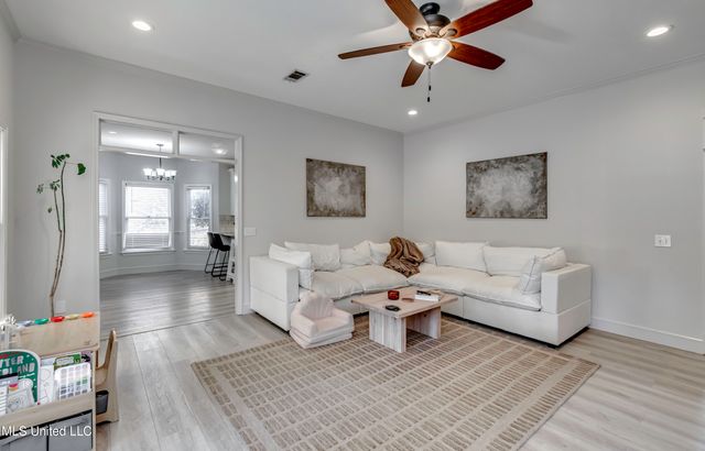 551 Cliffview Drive, Brandon, MS 39047