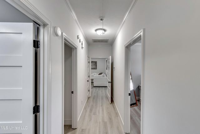 551 Cliffview Drive, Brandon, MS 39047