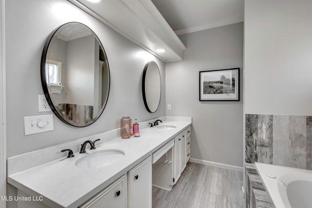 551 Cliffview Drive, Brandon, MS 39047