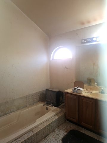 8021 W Old Mill Road, Frankfort, IL 60423