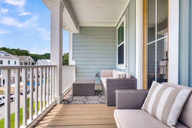 1068 Capersview Court, Awendaw, SC 29429