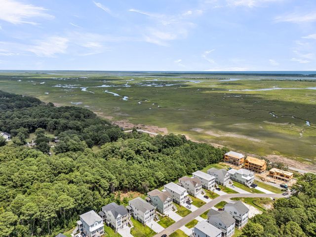 1068 Capersview Court, Awendaw, SC 29429