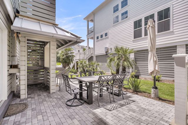 1068 Capersview Court, Awendaw, SC 29429