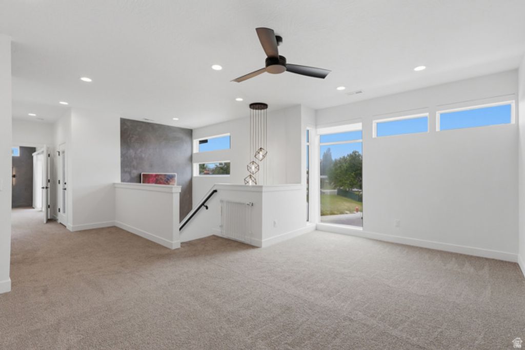 Image 24 of property listing at 5653 S BAMBURGH VIEW CIR, Murray, UT 84107