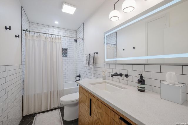 530 E Huisache Ave, San Antonio, TX 78212