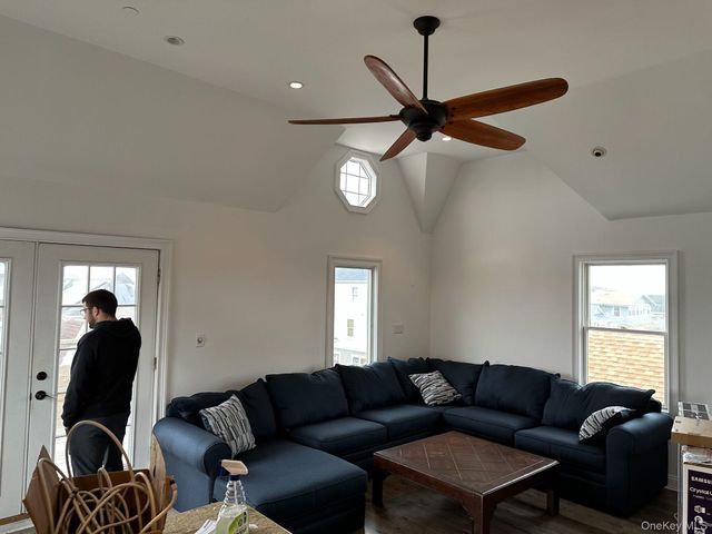 72 Kentucky Street, Long Beach, NY 11561