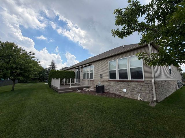 49626 Wayburn Drive, Macomb, MI 48042