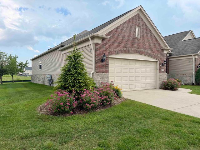 49626 Wayburn Drive, Macomb, MI 48042