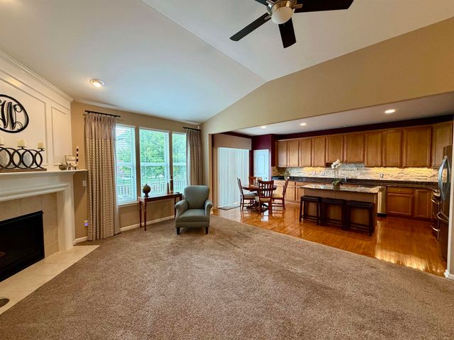 49626 Wayburn Drive, Macomb, MI 48042