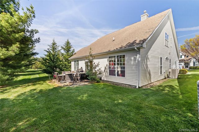 131 Constantine Way, Mount Sinai, NY 11766