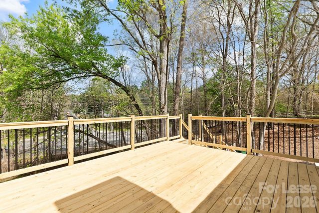 100 Chadmore Drive, Charlotte, NC 28270