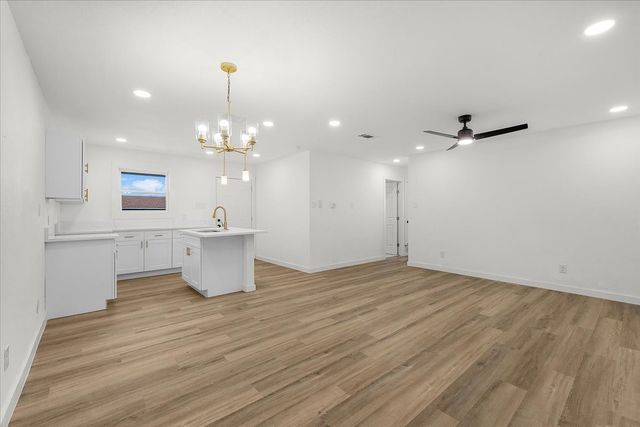 6415 Cinnamon Oaks Drive, Dallas, TX 75241