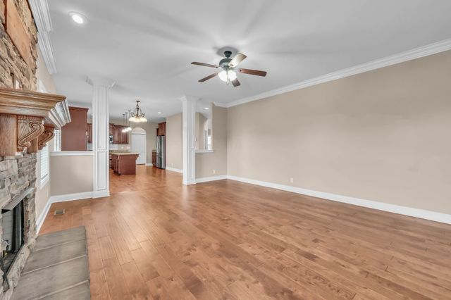 413 Clover Meadows Ct, Clarksville, TN 37043