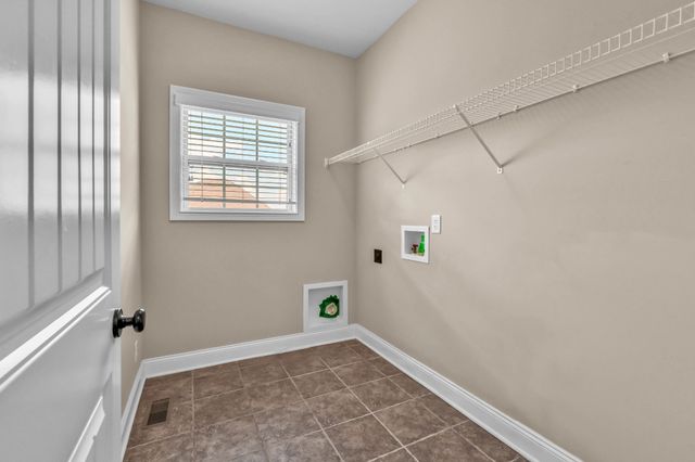 413 Clover Meadows Ct, Clarksville, TN 37043