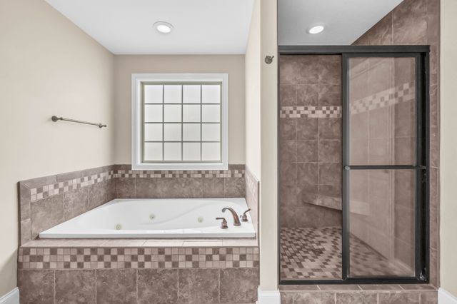 413 Clover Meadows Ct, Clarksville, TN 37043