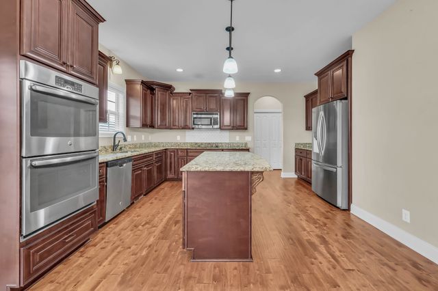 413 Clover Meadows Ct, Clarksville, TN 37043