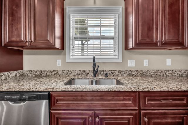 413 Clover Meadows Ct, Clarksville, TN 37043