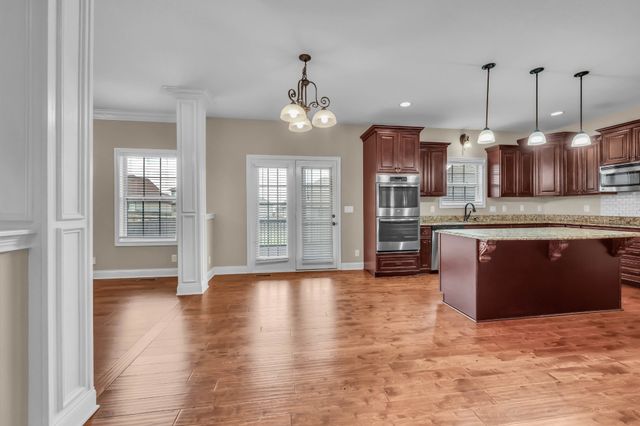 413 Clover Meadows Ct, Clarksville, TN 37043