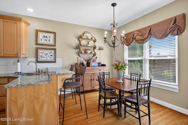 16606 Middle Hill Ct, Louisville, KY 40245