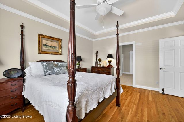 16606 Middle Hill Ct, Louisville, KY 40245