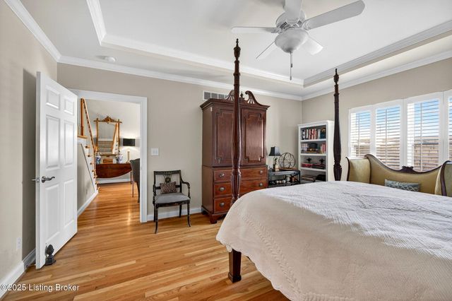 16606 Middle Hill Ct, Louisville, KY 40245