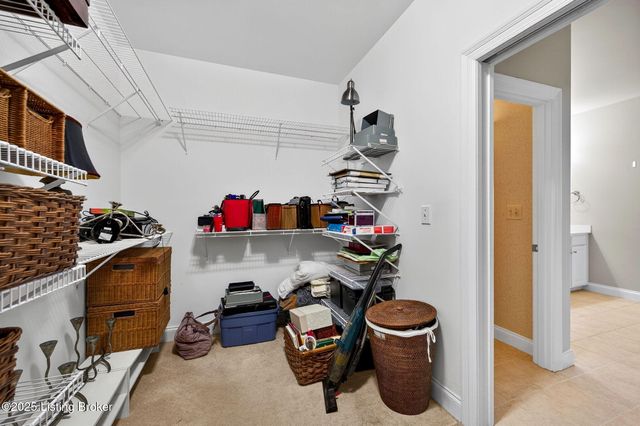 16606 Middle Hill Ct, Louisville, KY 40245