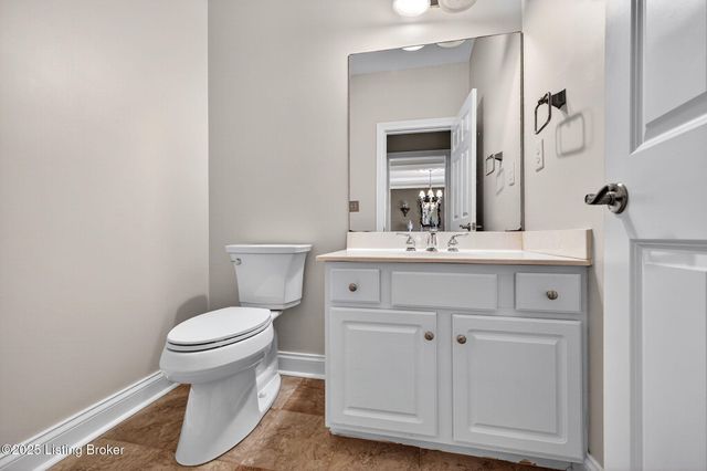 16606 Middle Hill Ct, Louisville, KY 40245