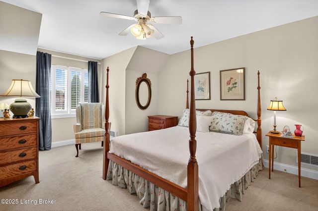 16606 Middle Hill Ct, Louisville, KY 40245