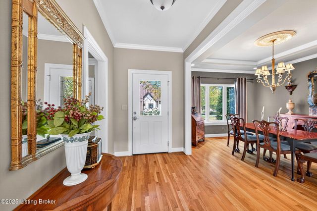 16606 Middle Hill Ct, Louisville, KY 40245