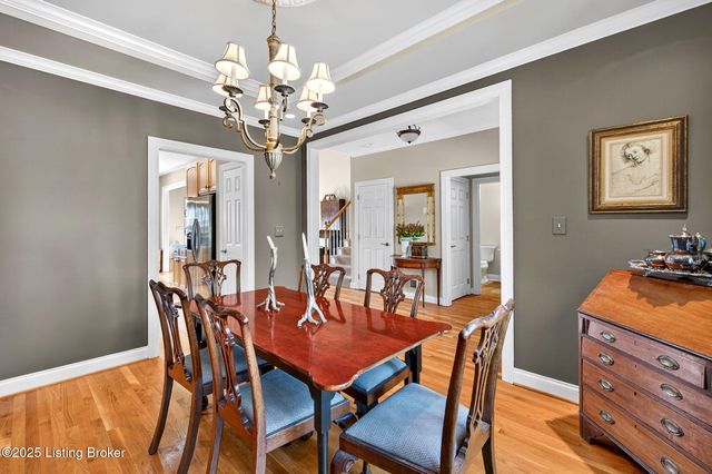 16606 Middle Hill Ct, Louisville, KY 40245