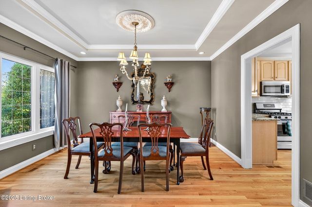 16606 Middle Hill Ct, Louisville, KY 40245