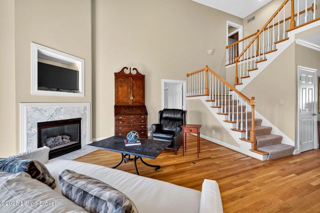 16606 Middle Hill Ct, Louisville, KY 40245