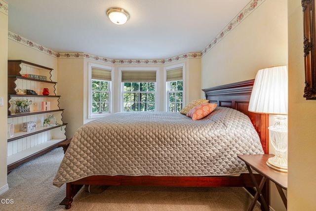 60287 Tall Pine Avenue, Bend, OR 97702