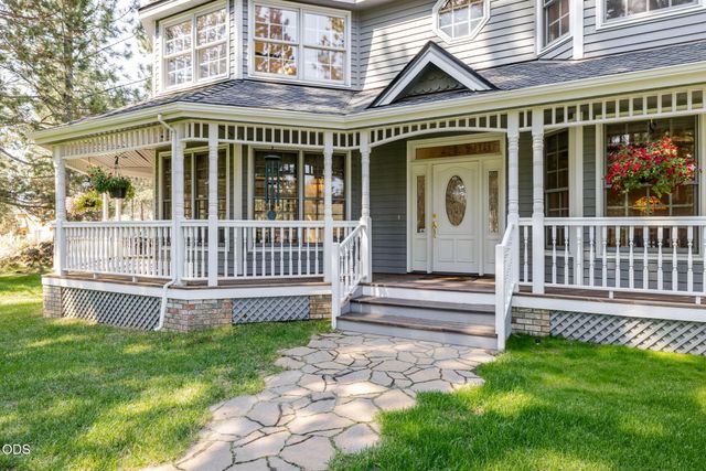 60287 Tall Pine Avenue, Bend, OR 97702