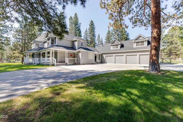 60287 Tall Pine Avenue, Bend, OR 97702