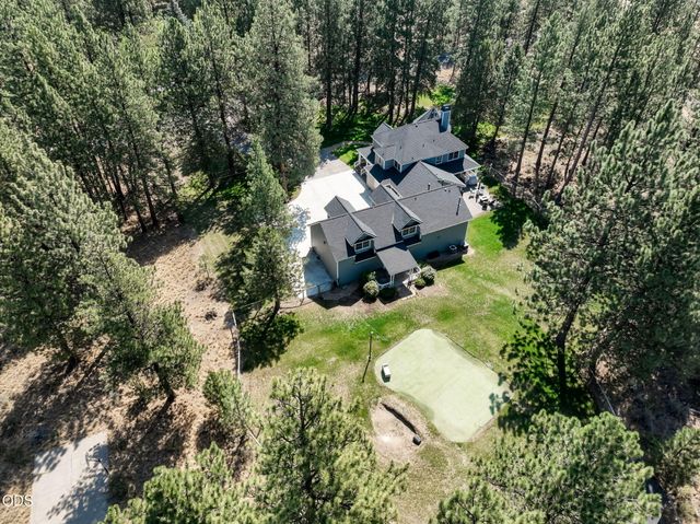 60287 Tall Pine Avenue, Bend, OR 97702