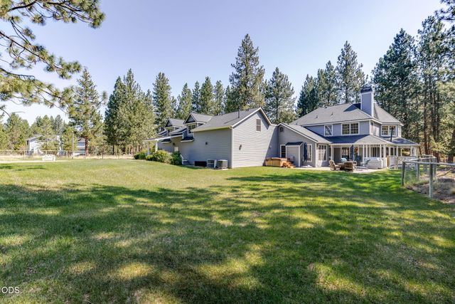 60287 Tall Pine Avenue, Bend, OR 97702