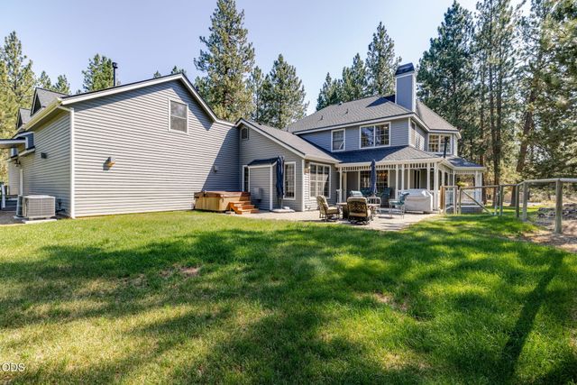 60287 Tall Pine Avenue, Bend, OR 97702