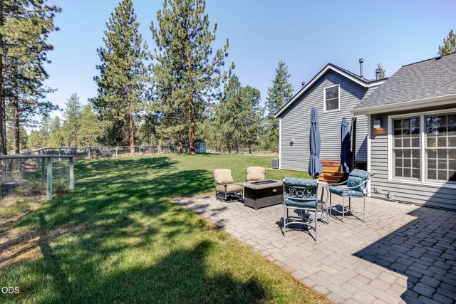 60287 Tall Pine Avenue, Bend, OR 97702
