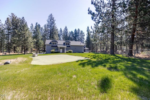 60287 Tall Pine Avenue, Bend, OR 97702