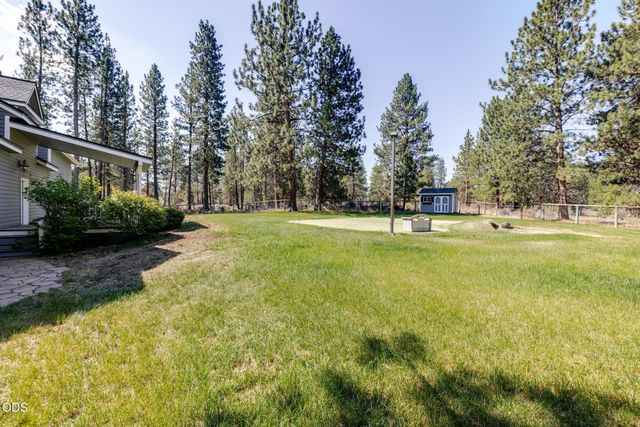 60287 Tall Pine Avenue, Bend, OR 97702