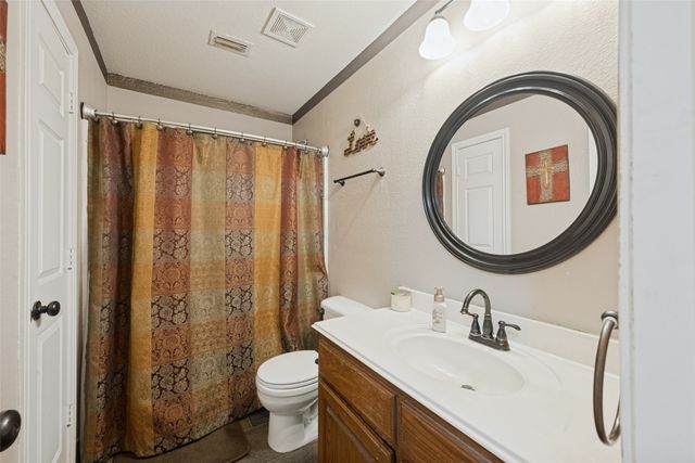 5908 Pacers Lane, Fort Worth, TX 76179
