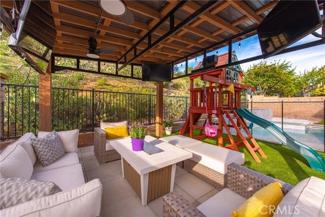 14431 Shawnee Street, Moorpark, CA 93021