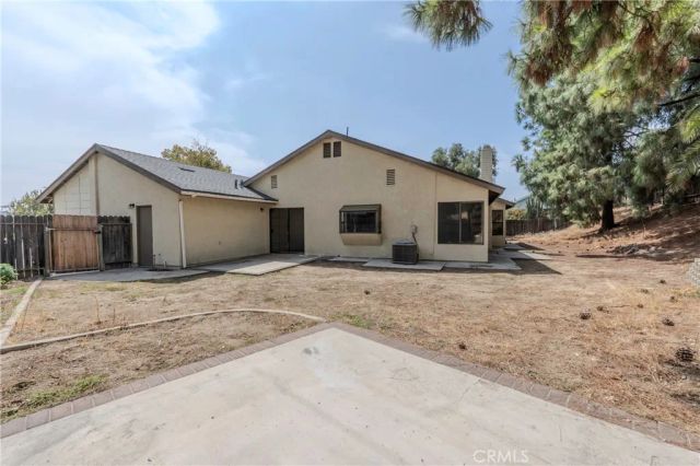 2395 Marigold, San Bernardino, CA 92407