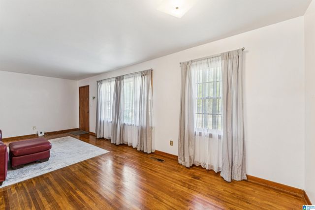 2417 PINE CONE CIRCLE, Tarrant, AL 35217