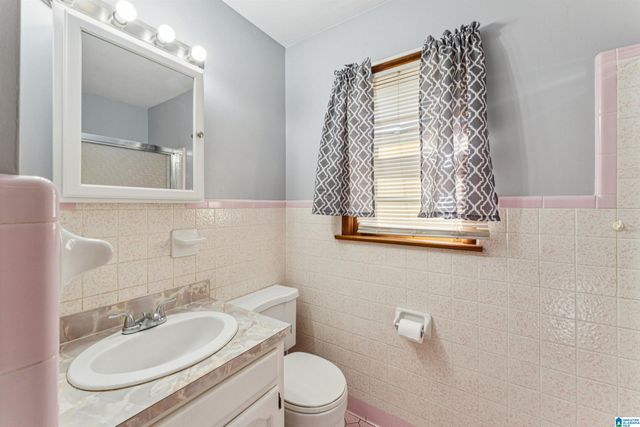 2417 PINE CONE CIRCLE, Tarrant, AL 35217