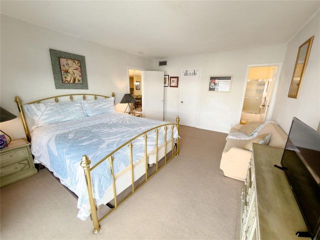 412 S Cypress Road 225, Pompano Beach, FL 33060