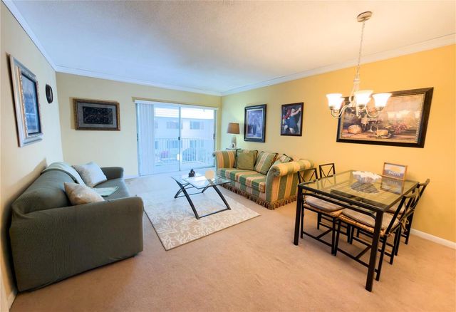 412 S Cypress Road 225, Pompano Beach, FL 33060