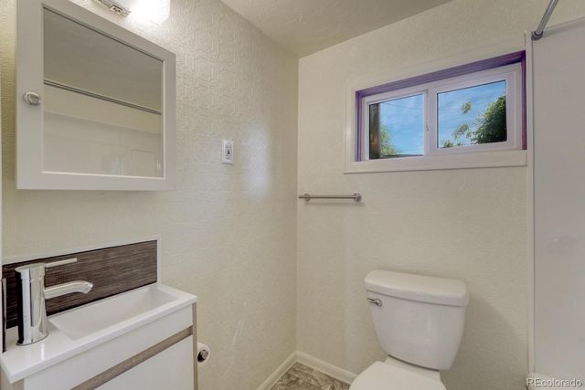 2313 W Bijou Street, Colorado Springs, CO 80904